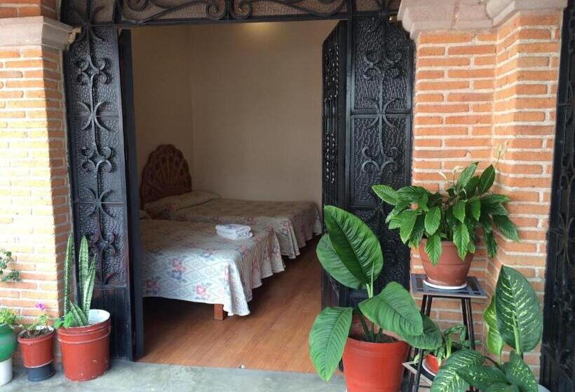 コンフォートルーム, Estelar