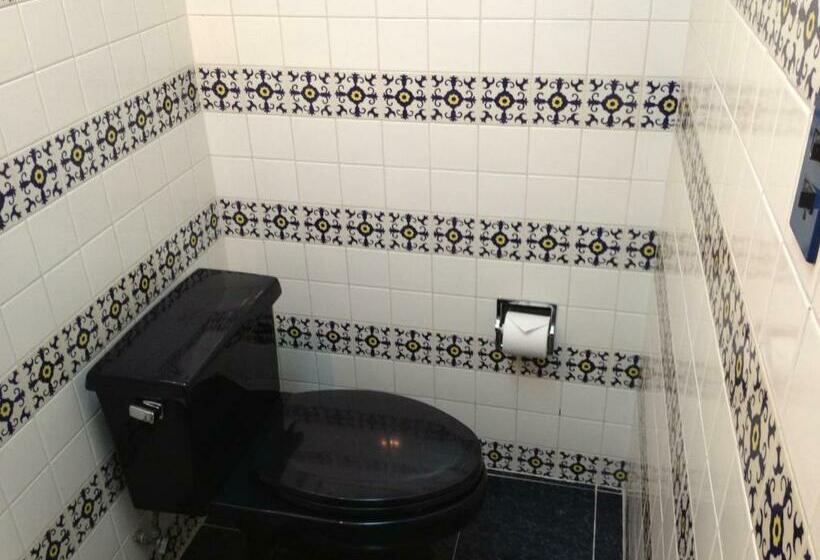 标准间, Gomez De Celaya