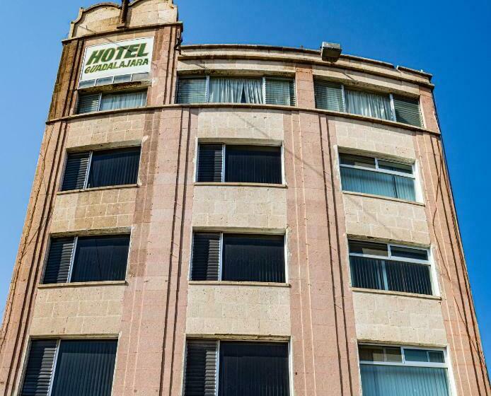 غرفة قياسية, Guadalajara