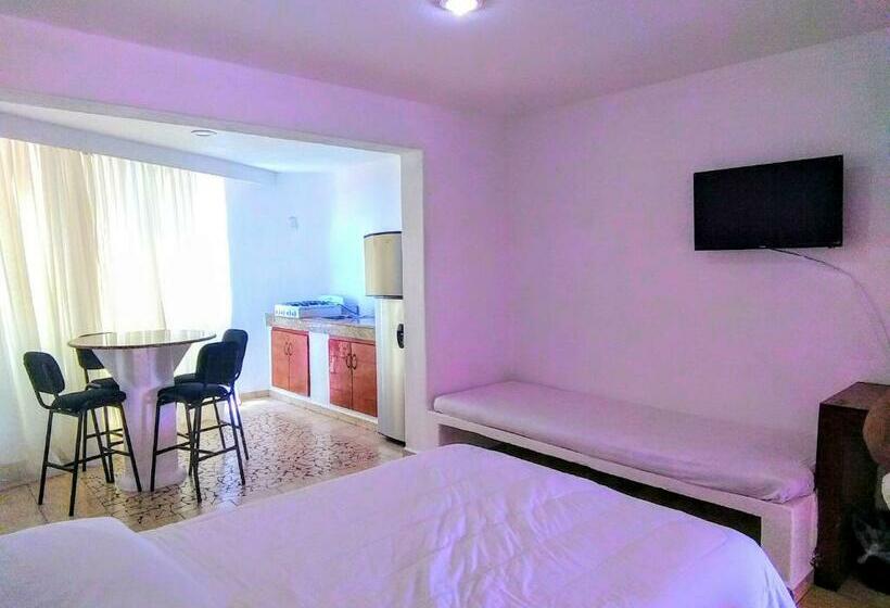 Номер Стандарт, Ito Escondido