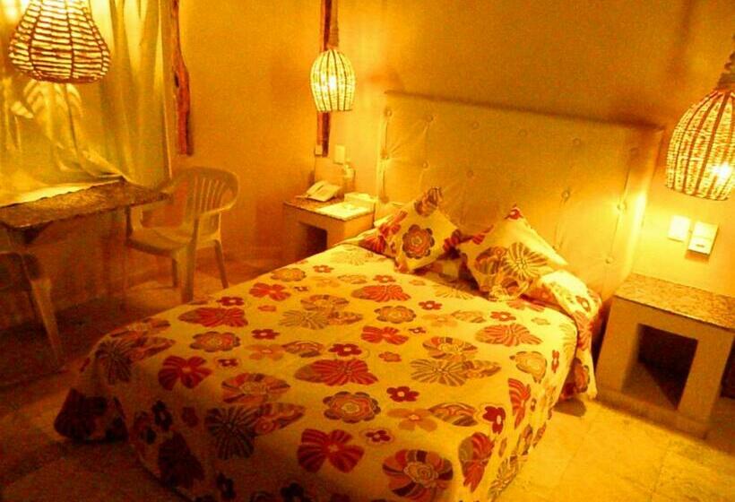 Номер Стандарт, Ito Escondido