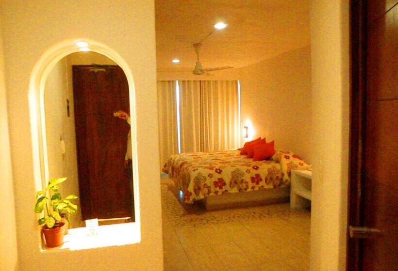 Номер Стандарт с Балконом, Ito Escondido