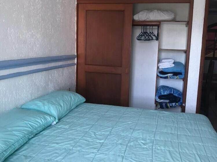 패밀리 방갈로, Jacqueline