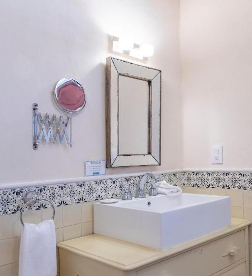 חדר דחוקס עם מיטת קינג, La Casa Azul Huasca & Restaurante La Terraza