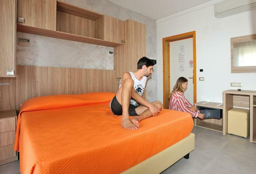 חדר סטנדרט, Lidia