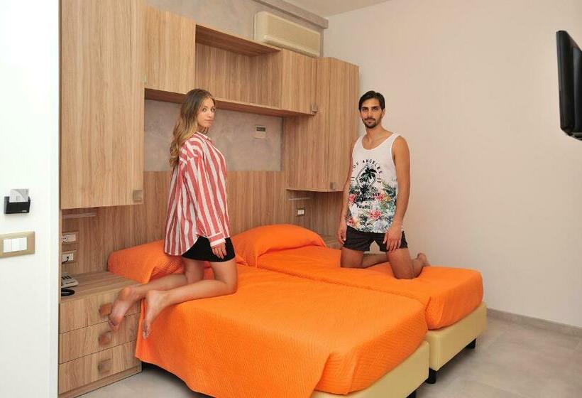 חדר סטנדרט, Lidia