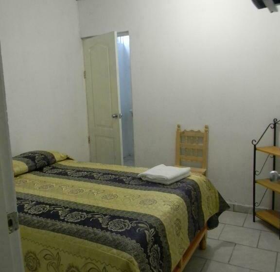 标准间, Lienzo Charro Ii