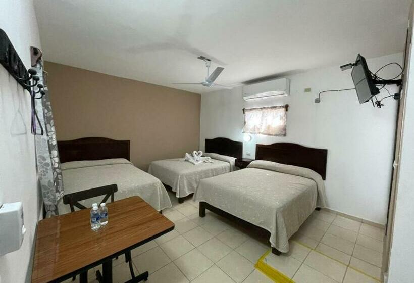 Номер Стандарт Трехместный, Moreno