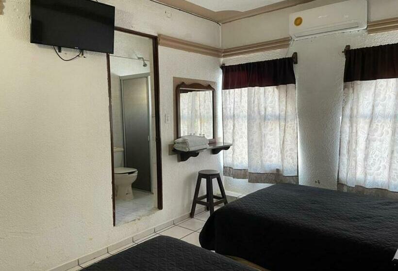 Номер Стандарт 2 Двуспальные Кровати, Moreno