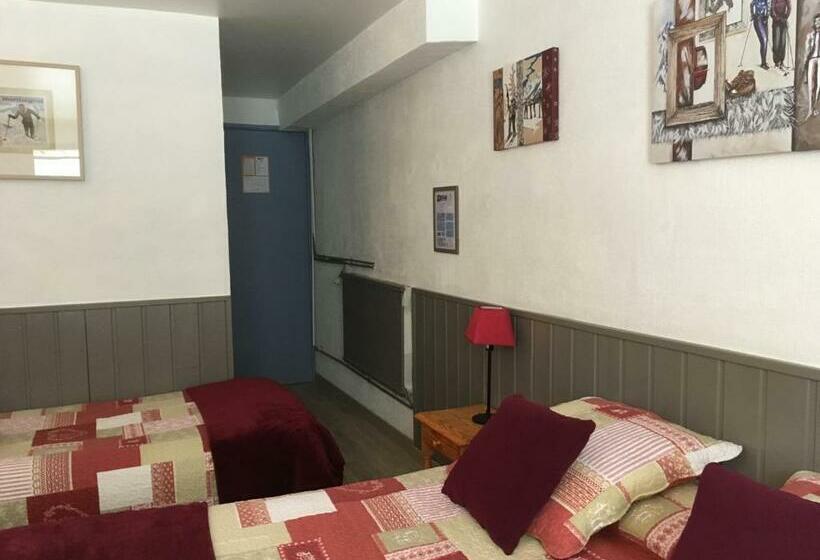 スタンダードトリプルルーム, Restaurant La Source