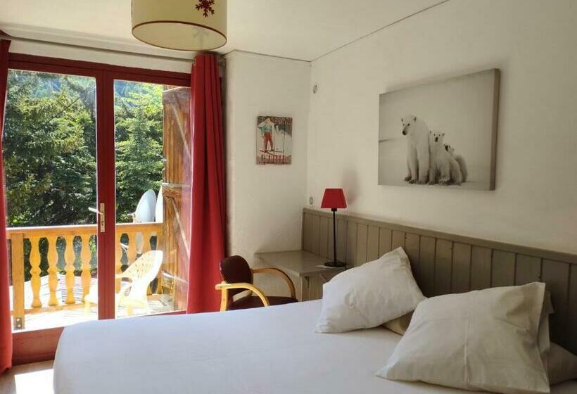 غرفة قياسية رباعية, Restaurant La Source