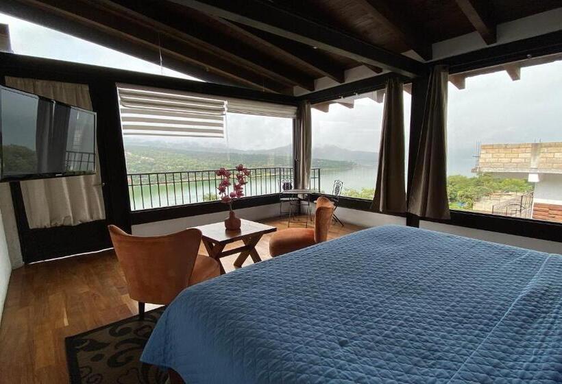 带按摩浴盆的套房, Santa Rosa