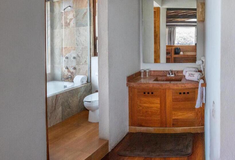 带按摩浴盆的套房, Santa Rosa