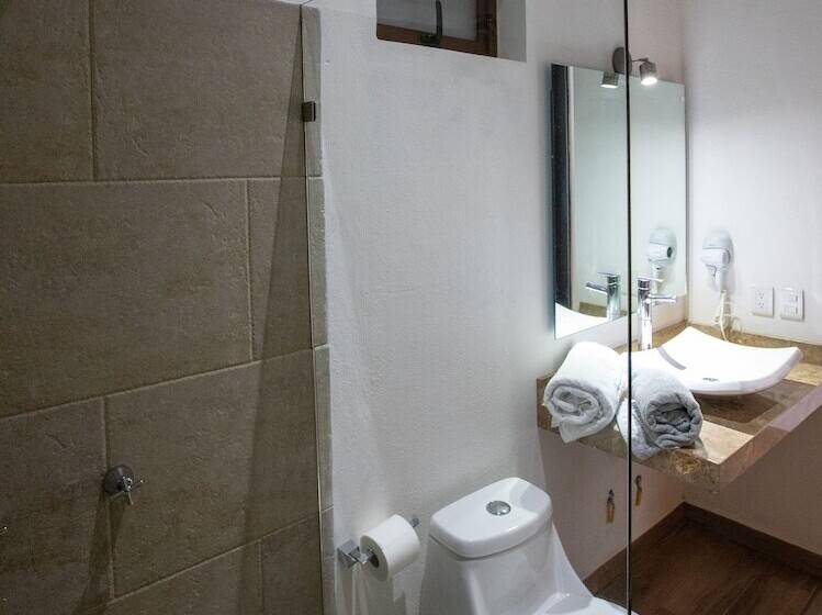اتاق سوپریور, Santa Rosa