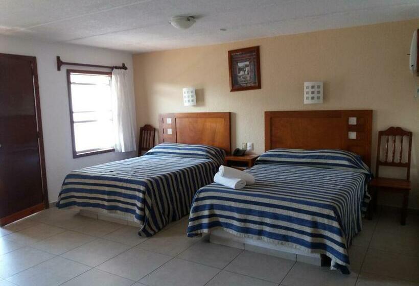 غرفه قياسيه سريرين مزدوجين, Torre Molino