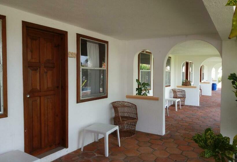 غرفه قياسيه سريرين مزدوجين, Torre Molino