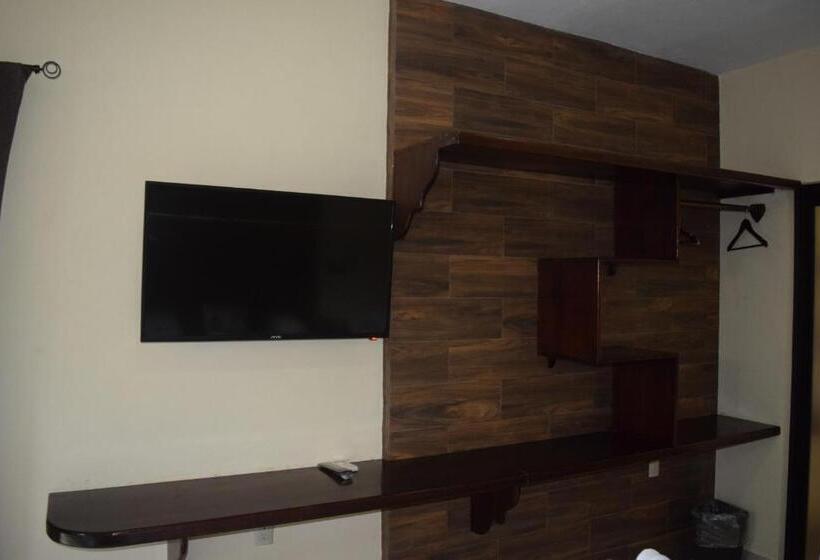 Четырехместный Номер Стандарт, Tuparenda