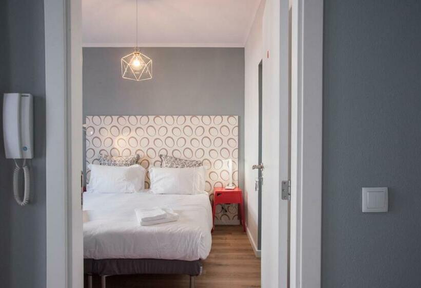 اتاق استاندارد, Lagos Uptown Bed & Breakfast