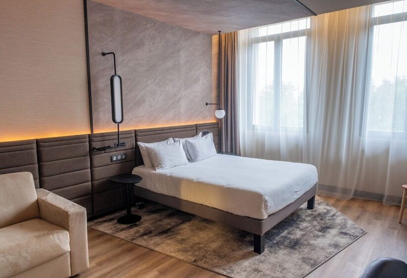 اتاق خانوادگی, Novotel Rouen Centre Cathedrale