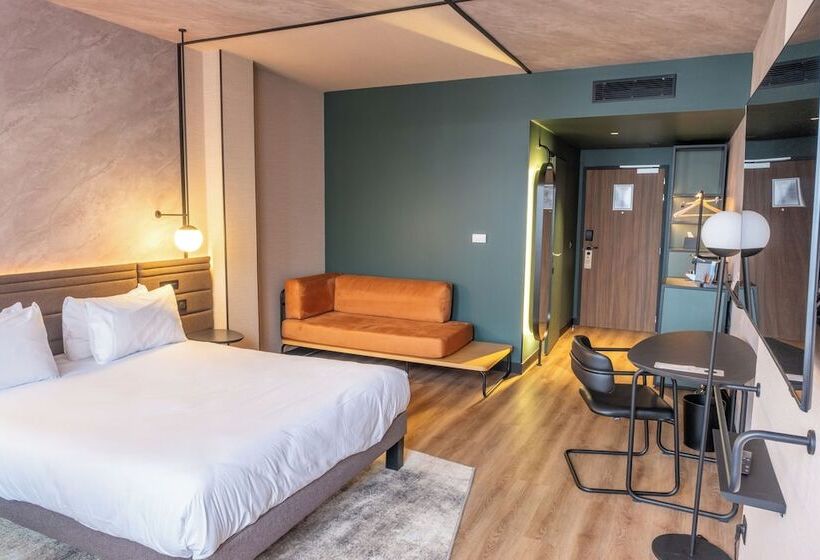 Трехместный Президентский, Novotel Rouen Centre Cathedrale