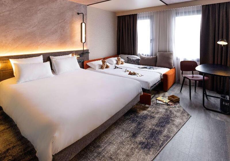 اتاق چهارنفره مدیریتی, Novotel Rouen Centre Cathedrale