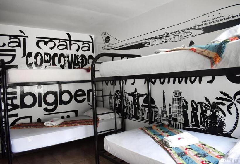 اتاق خانوادگی, Hostal Loco Coco Loco