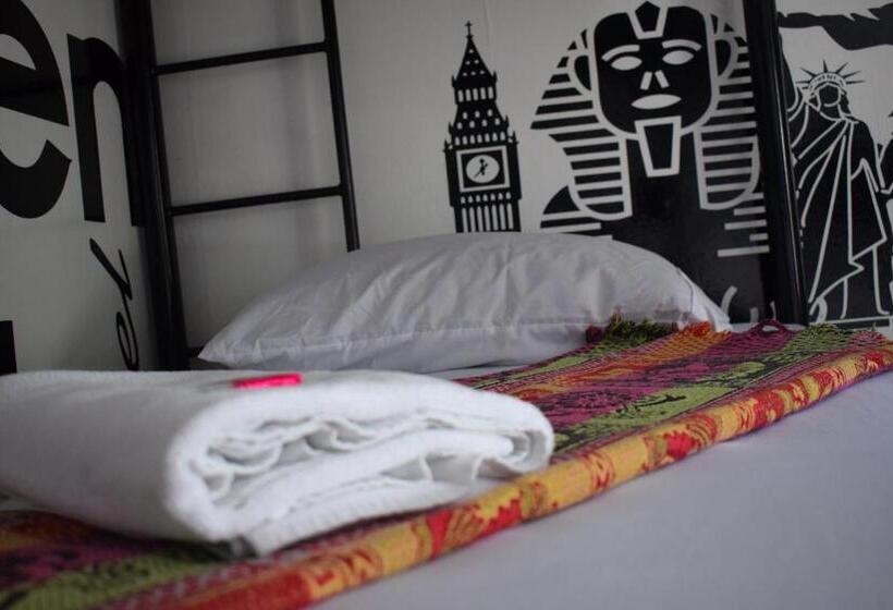 패밀리 룸, Hostal Loco Coco Loco