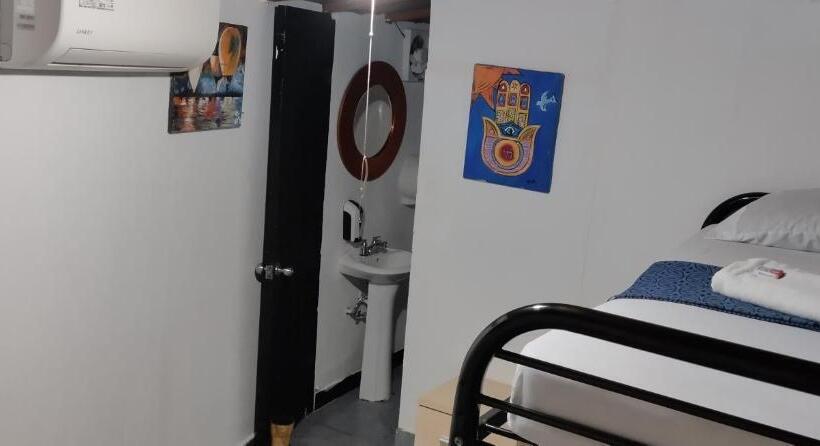 스탠다드 룸 공동 욕실, Hostal Loco Coco Loco