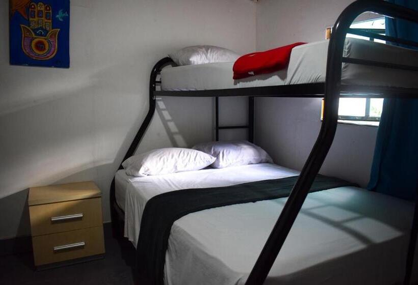 스탠다드 룸 공동 욕실, Hostal Loco Coco Loco