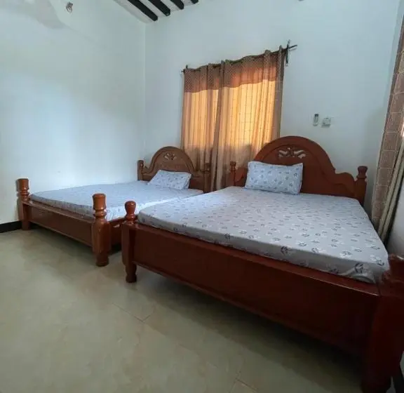 Perhehuone, Natural Kendwa Villa
