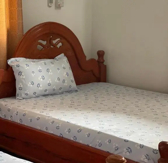Perhehuone, Natural Kendwa Villa