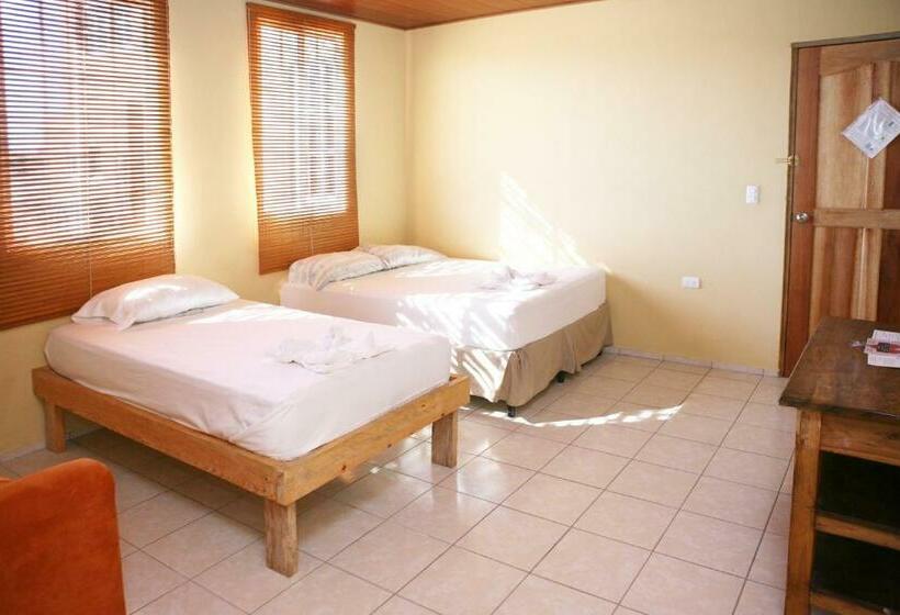 اتاق استاندارد, Valerie