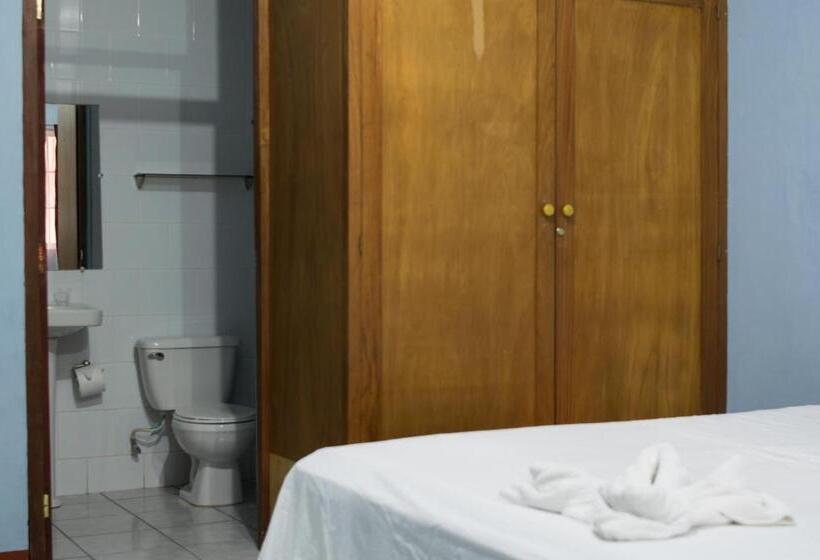 اتاق استاندارد, Valerie