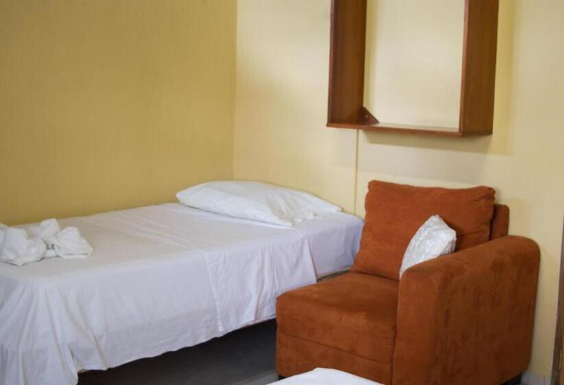 اتاق استاندارد, Valerie