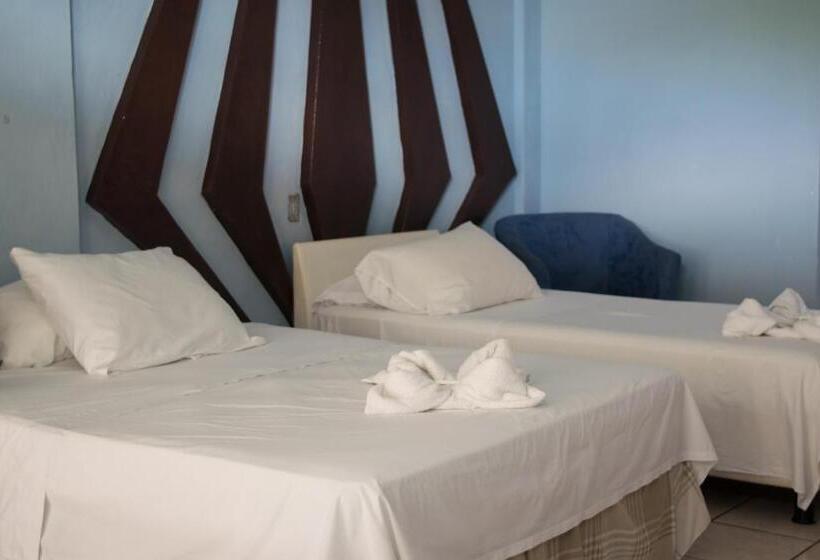 اتاق ساده سه نفره, Valerie