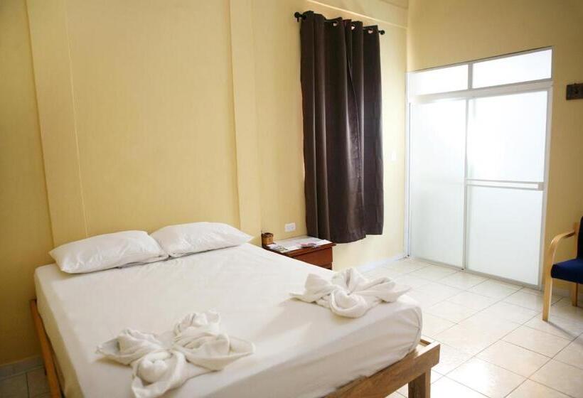 اتاق استاندارد با تخت بزرگ, Valerie