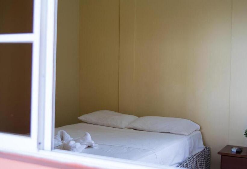 اتاق استاندارد با تخت بزرگ, Valerie