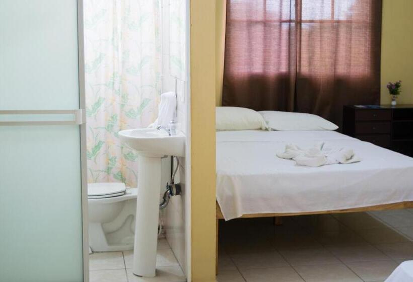 اتاق استاندارد یک نفره, Valerie