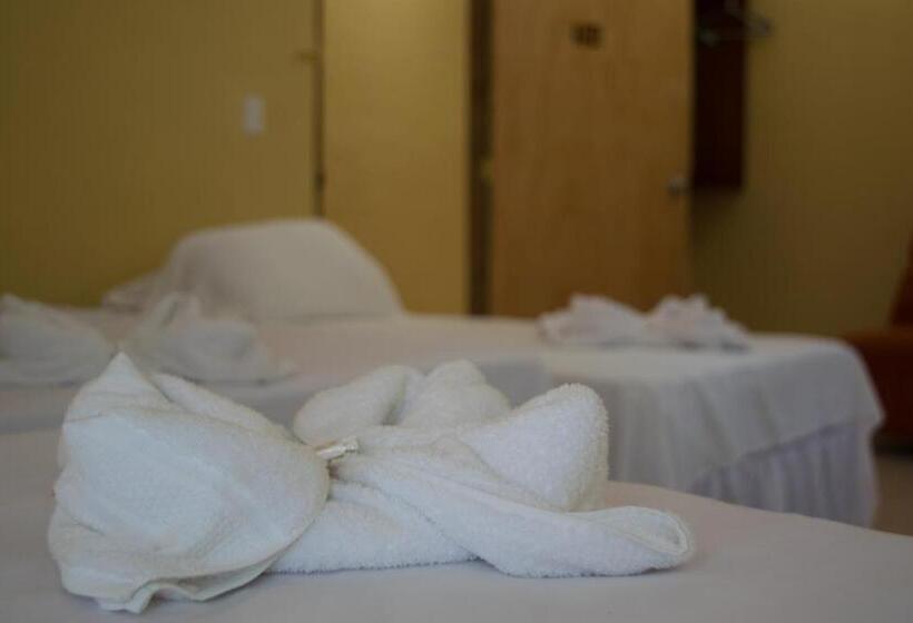 اتاق اکونومی, Valerie