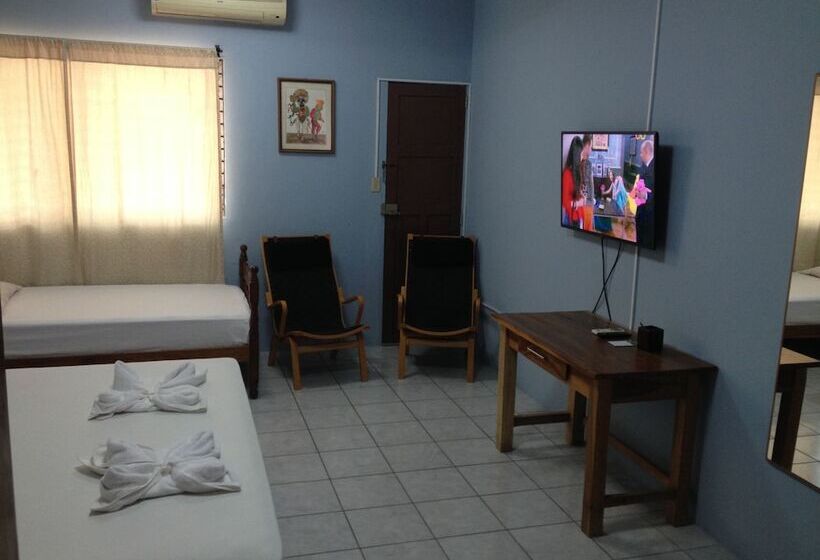 اتاق استاندارد, Valerie