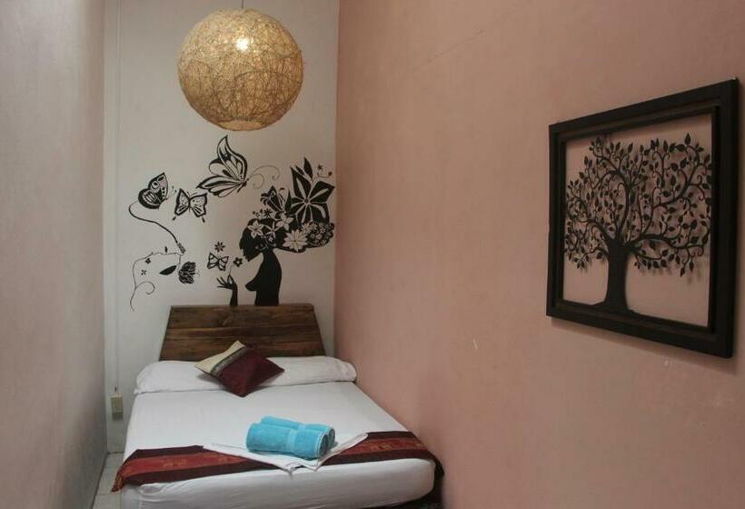 浴室共有のエコノミールーム, Bodhi Hostel & Lounge