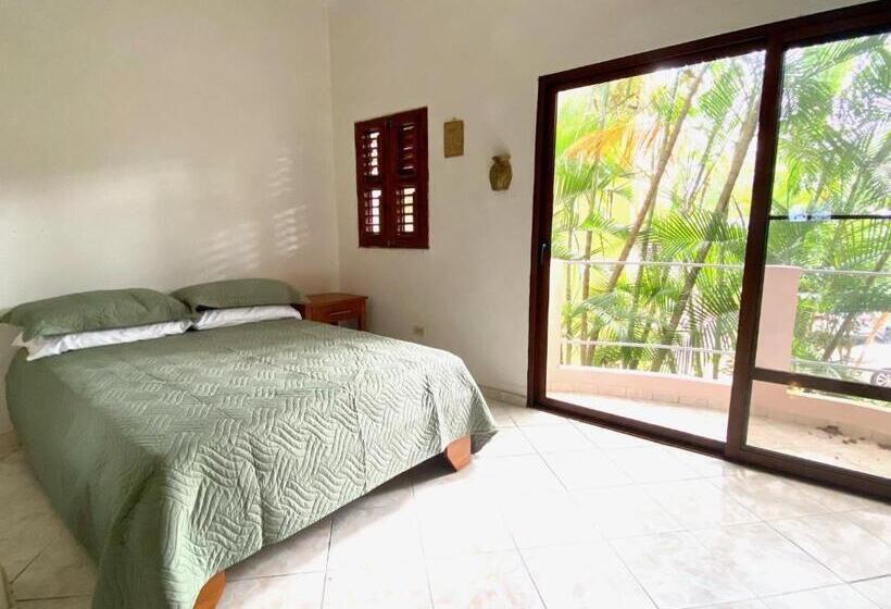 דירת חדר נוף לים, Alegria