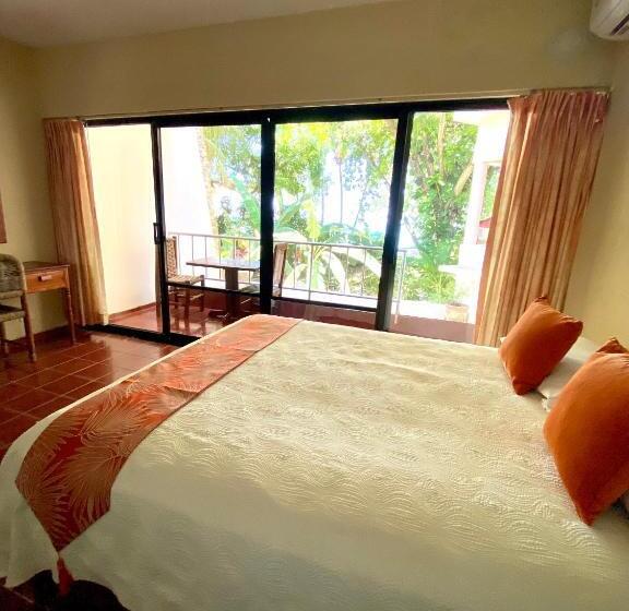 Quarto Estandar Cama King, Alegria