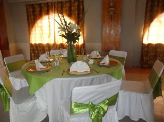 اتاق خانوادگی, Art Deco Beach