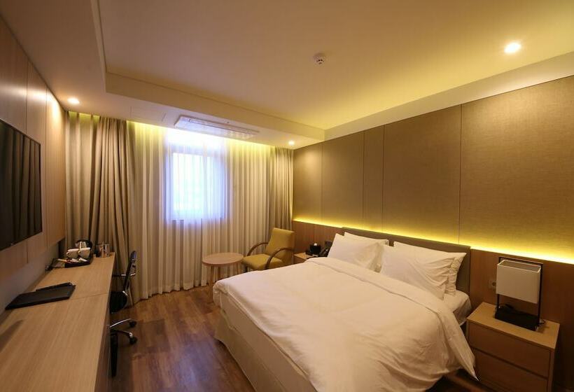 Habitació Estàndard, Benikea The H