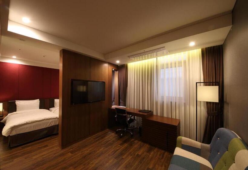 Suite, Benikea The H