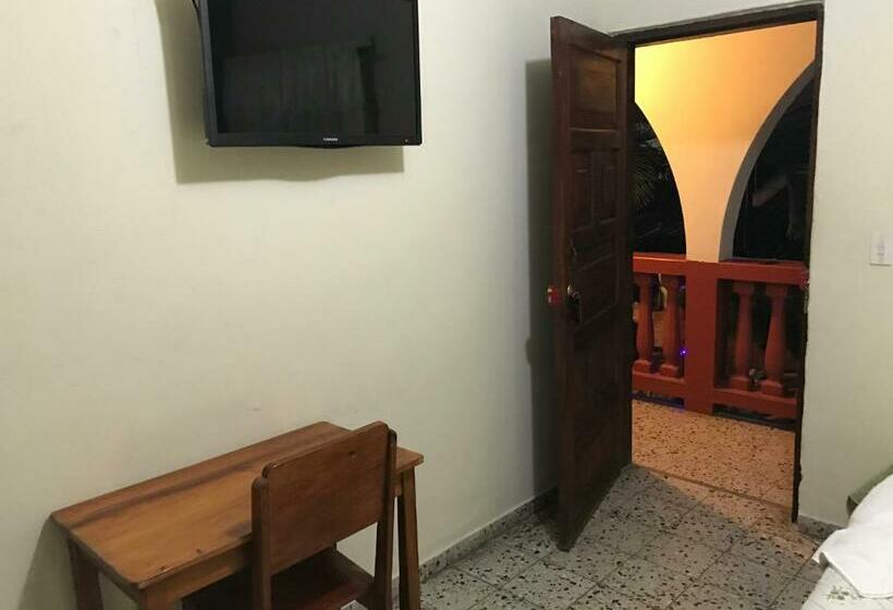 اتاق استاندارد یک نفره, Buena Vista