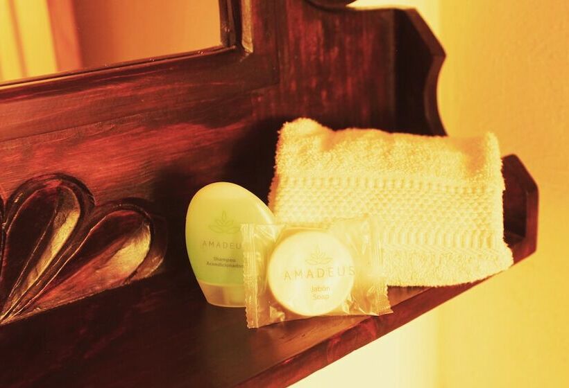 استودیوی لوکس, Casa Colonial Panasurf