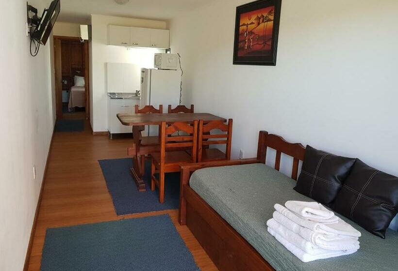 اتاق استاندارد چهارنفره با بالکن, Casa De Piedra