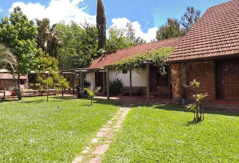 بنگله خانوادگی, Casa De Piedra